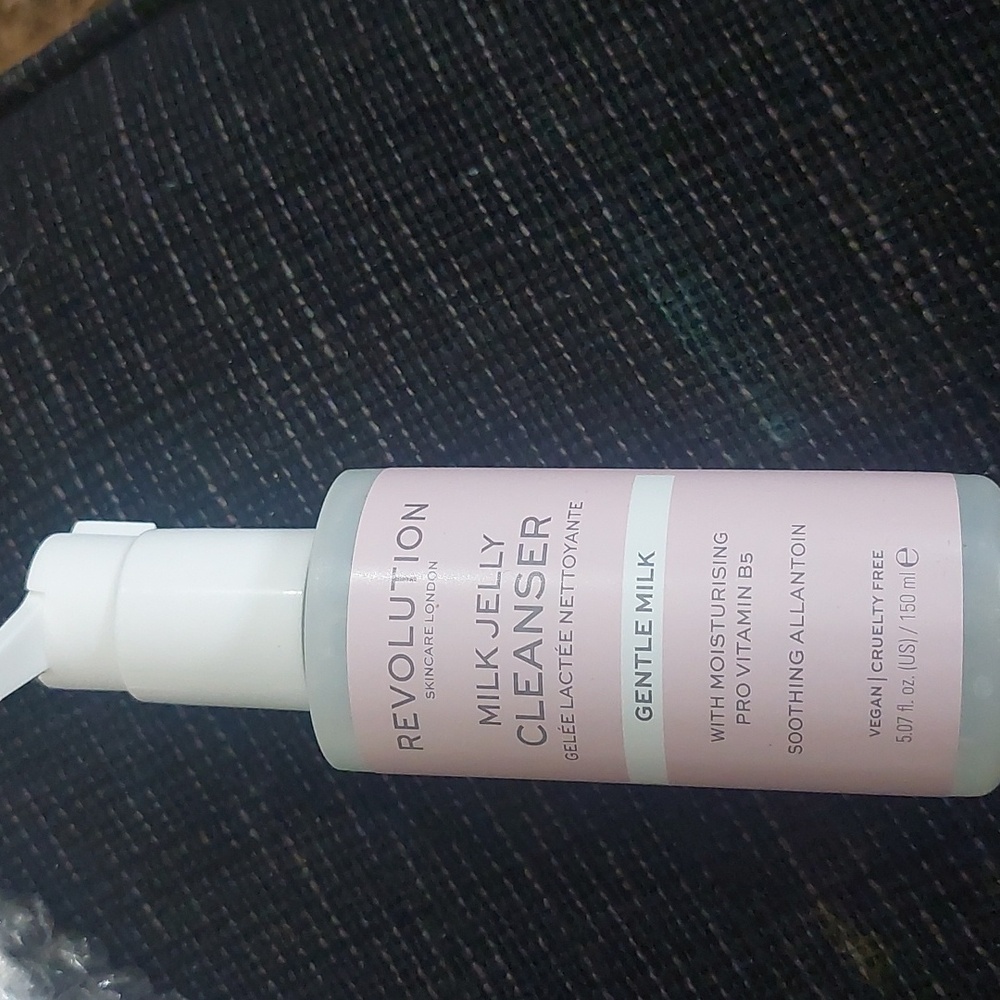 New makeup revolution milk jelly cleanser